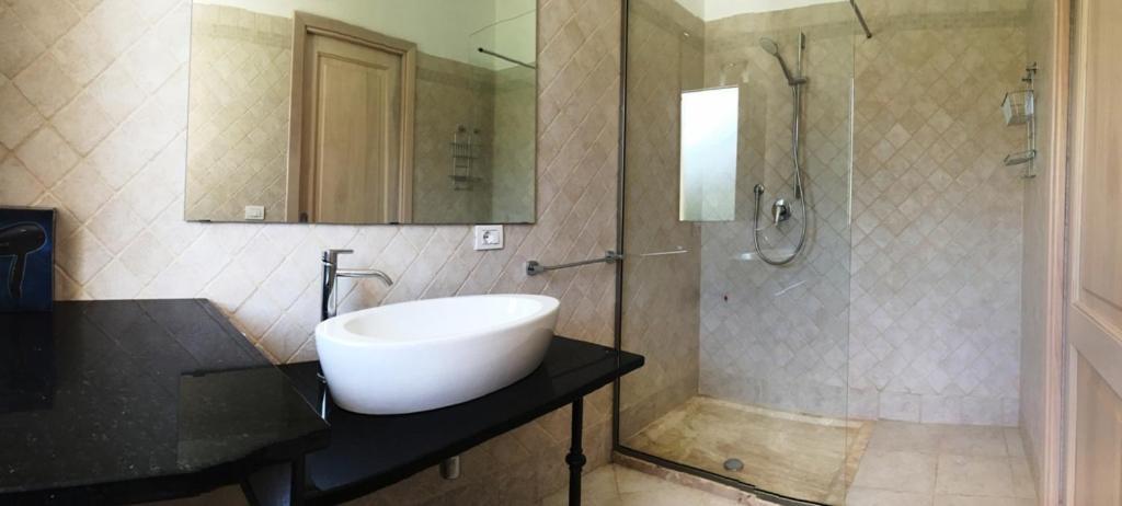 סאן תאודורו Villa Florida - Prestige Exclusive Rooms & Luxury Villas חדר תמונה